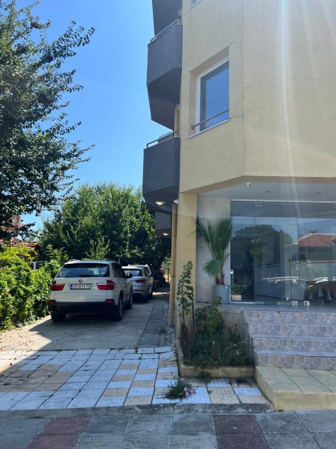 Hotel Satmar Łozenec Zewnętrze zdjęcie