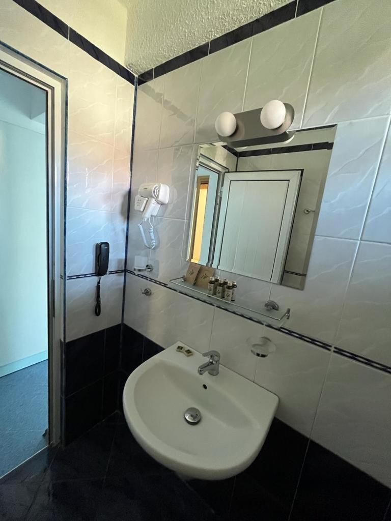 Hotel Satmar Łozenec Zewnętrze zdjęcie